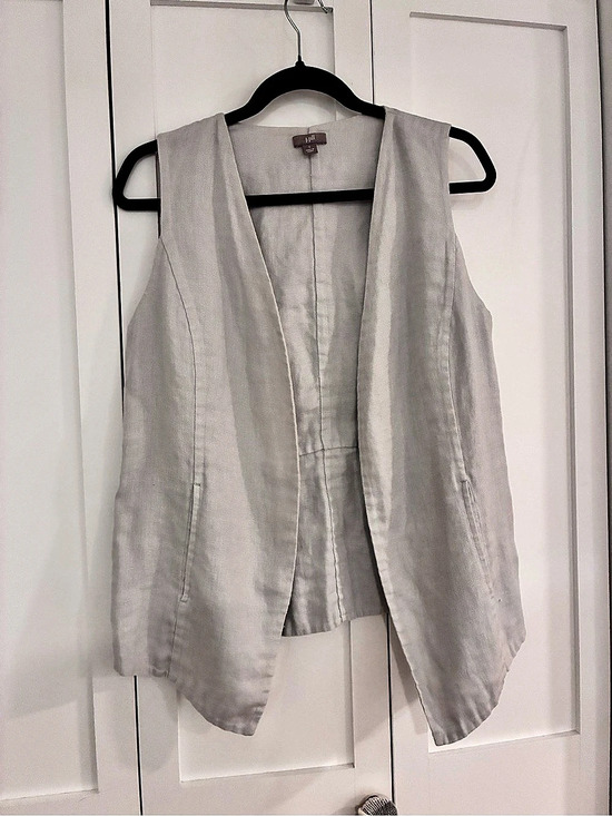 J. Jill Jackets & Blazers - J.Jill Linen Vest in a Light Grey